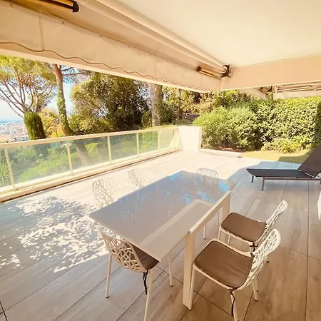 Absolute Calm, Modern, Terrasse, Garden & Pool Apartmán Le Cannet