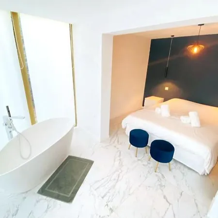 Absolute Calm, Modern, Terrasse, Garden & Pool Apartmán
