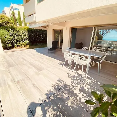 Apartment Absolute Calm, Modern, Terrasse, Garden & Pool *